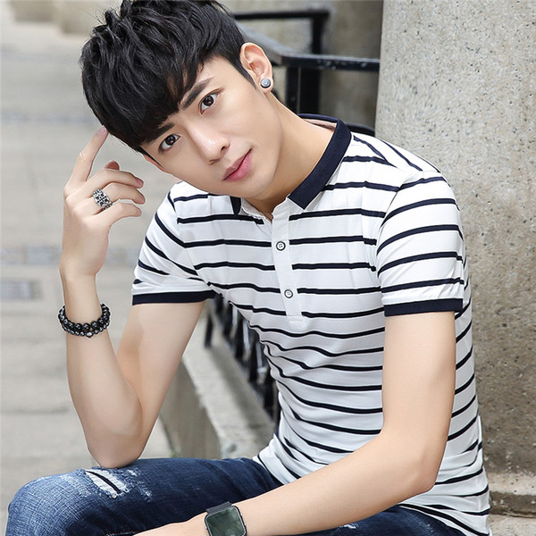 Férfi csíkos póló gombokkal, két színben