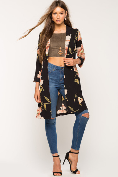 Geaca de dama moderna model lung cu maneci 3/4 si motive florale in negru