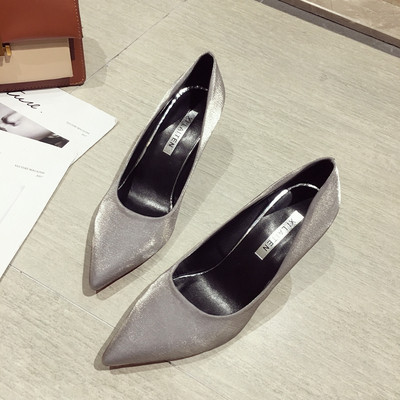 Stílusos női cipő magassarkúval, öt színben