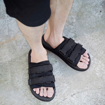 Ежедневени мъжки чехли с лепенки в черен цвят