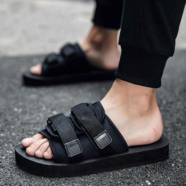 Papuci casual pentru bărbați cu autocolante în negru