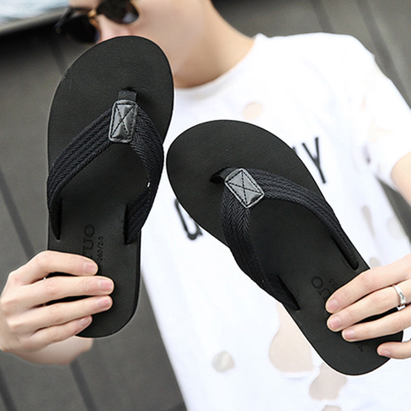 Papuci de bărbați actuali în trei culori