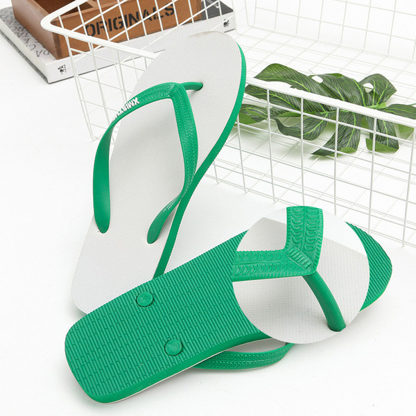 Papuci casual de vară pentru bărbați într-o inscripție