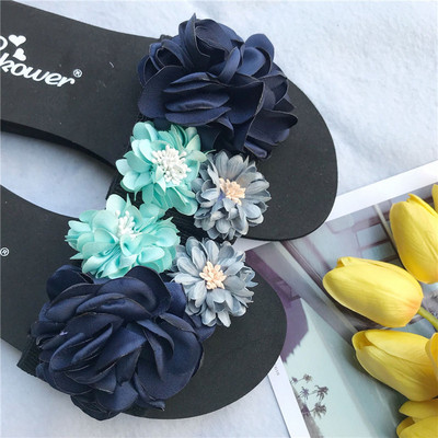 Női papucs díszítéssel négy színben