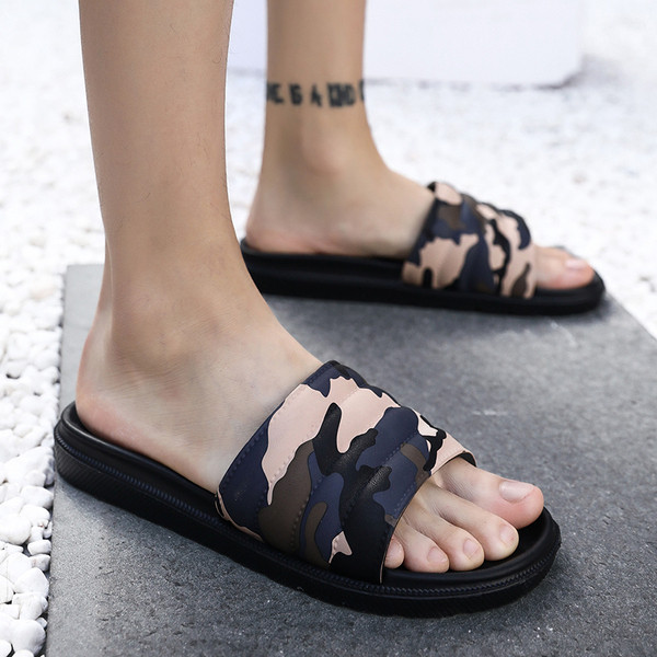 Modern férfi papucs terepszínű mintával, három színben