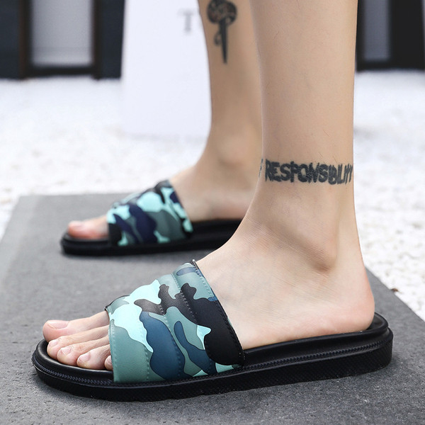 Modern férfi papucs terepszínű mintával, három színben