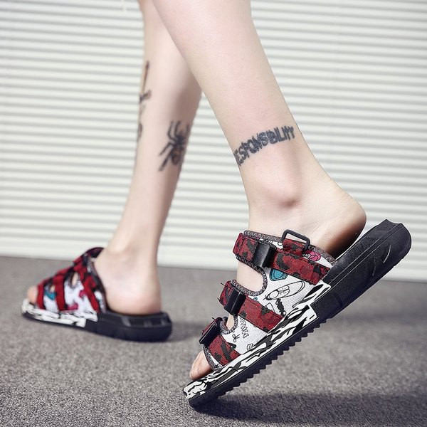 Sandale sport pentru bărbați în alb, gri și negru