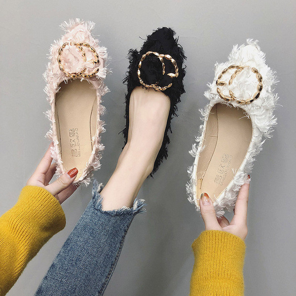 Modern női cipő fém díszítéssel, négy színben