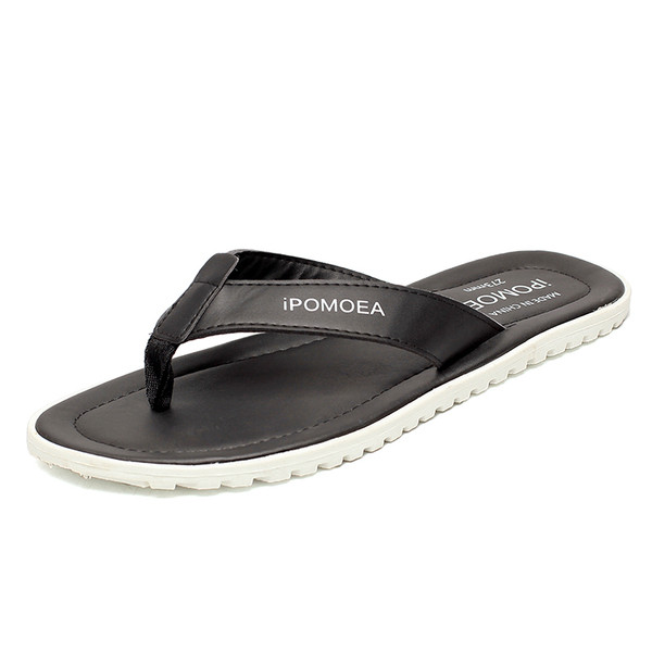 Papuci moderni pentru bărbați din piele artificială cu inscripție în trei culori