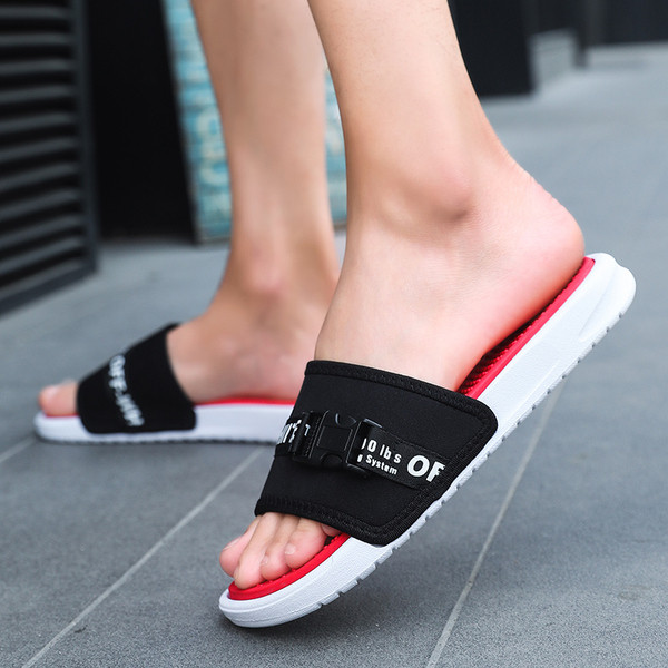 Papuci moderni pentru bărbați cu inscripție în două culori