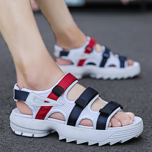 Modern férfi szandál fehér és fekete színben