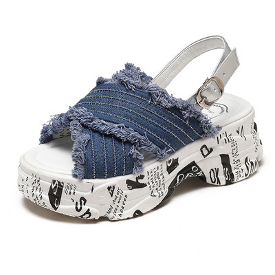 Model nou de sandale dama cu talpa inalta in trei culori