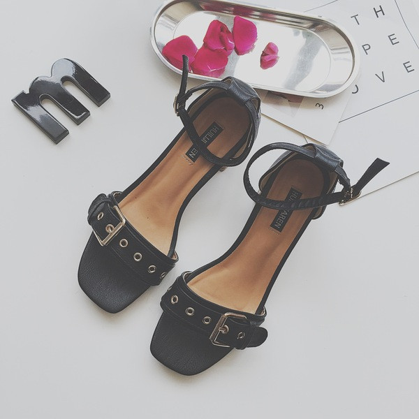 Sandale de dama moderne cu toc gros in negru si bej