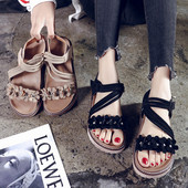 Alkalmi női szandál fekete és bézs színben