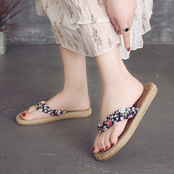 Alkalmi női lábujj papucs - két modell