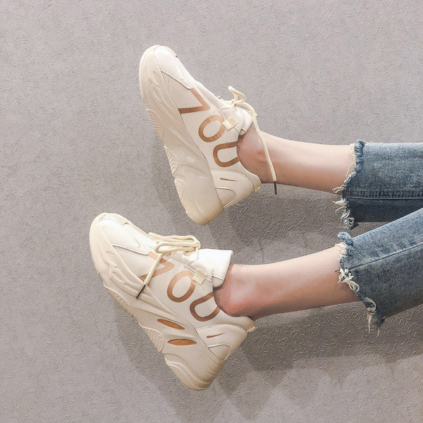 Tenisi de dama actuali cu talpa inalta in doua culori