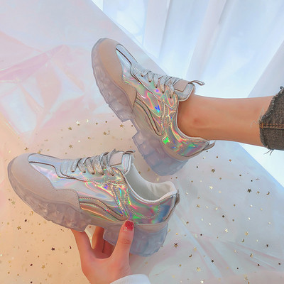 ÚJ Modern női tornacipő színes rózsaszín és ezüst fűzőkkel