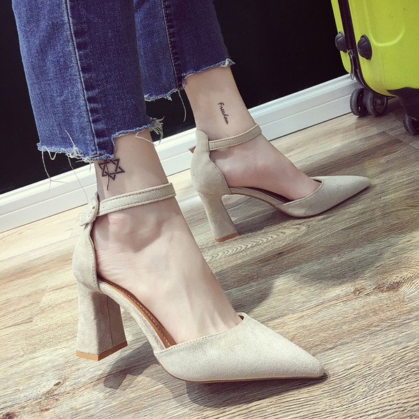 Pantofi de dama cu toc gros in negru si bej