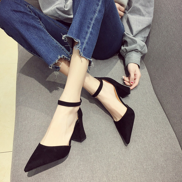 Pantofi de dama cu toc gros in negru si bej