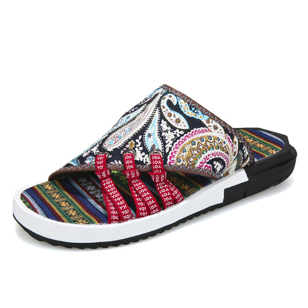 Alkalmi férfi mintás papucs lapos talppal