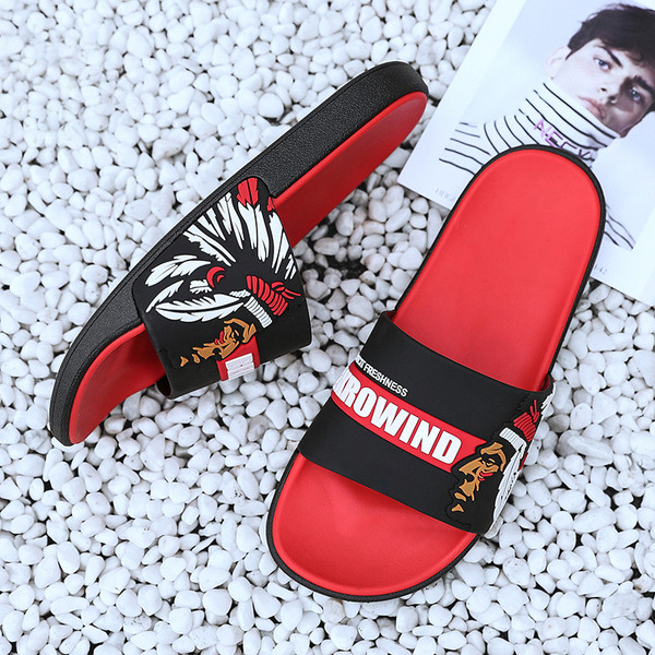 Modern férfi papucs rátéttel és felirattal három színben