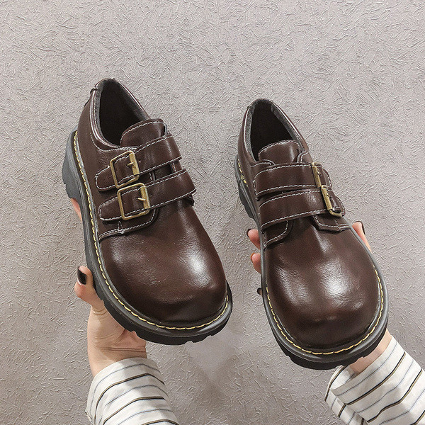 Női alkalmi cipő fekete és barna színben