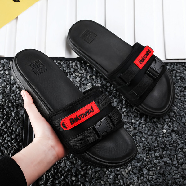 Papuci moderni pentru bărbați cu inscripție în patru culori