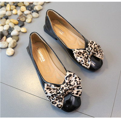 Pantofi moderni de damă cu o panglică-două culori