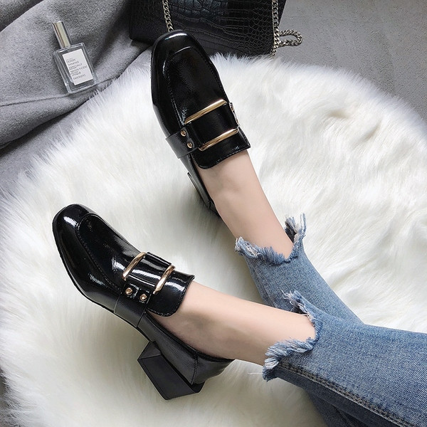 Pantofi de dama actuali cu catarama in trei culori