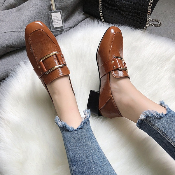 Pantofi de dama actuali cu catarama in trei culori