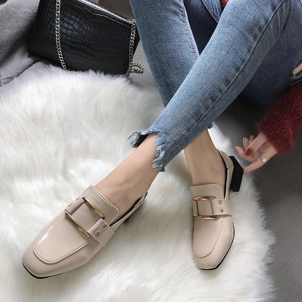 Pantofi de dama actuali cu catarama in trei culori