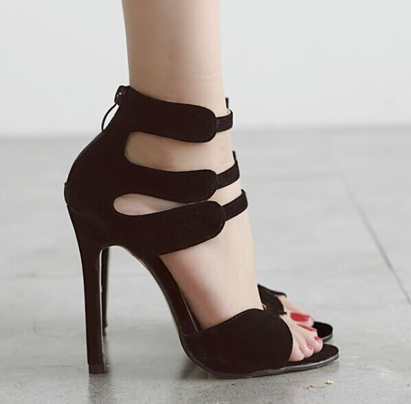 Női magas sarkú szandál fekete és piros színben