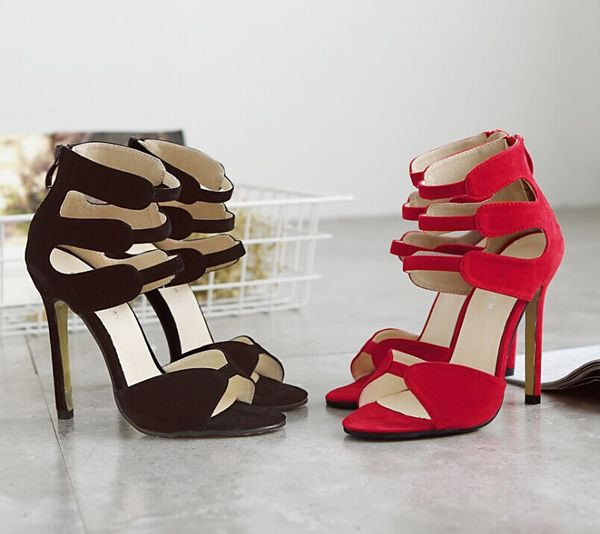 Női magas sarkú szandál fekete és piros színben