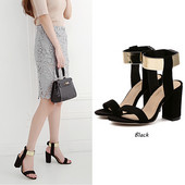 Női, vastag sarkú szandál eco velúrból, fekete színben