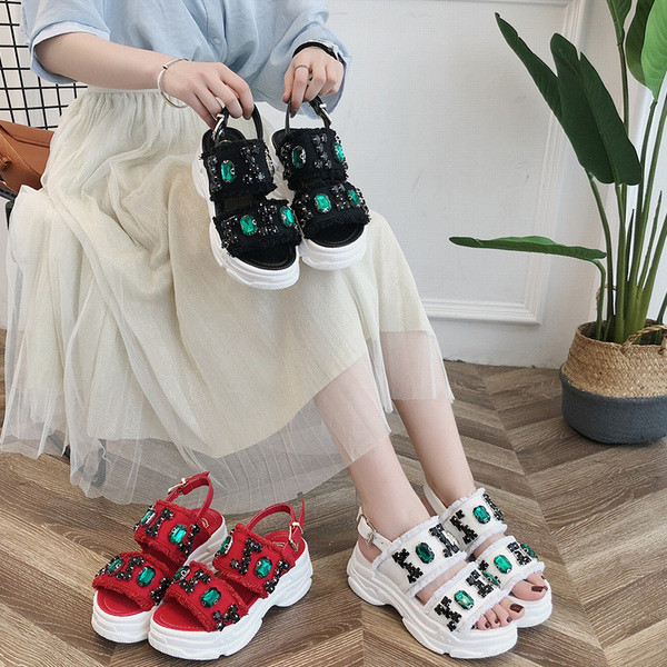 Sandale de dama actuale cu talpa inalta si pietre colorate in trei culori