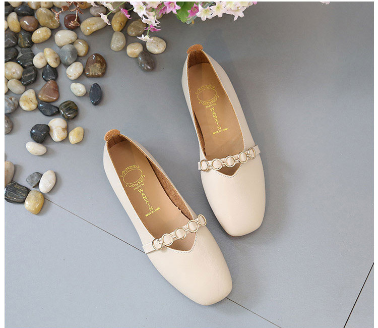 Fém elemes női cipő két színben