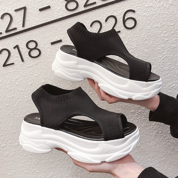 Új modell alkalmi női szandál durva talppal, két színben