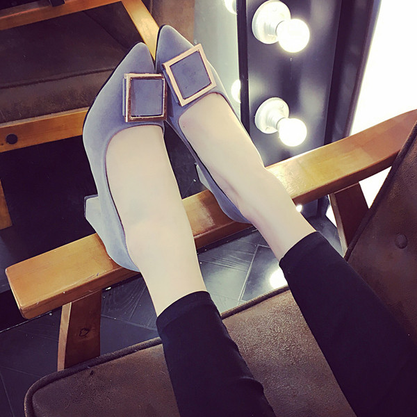 Pantofi de dama eleganti cu toc gros si decor metalic in trei culori