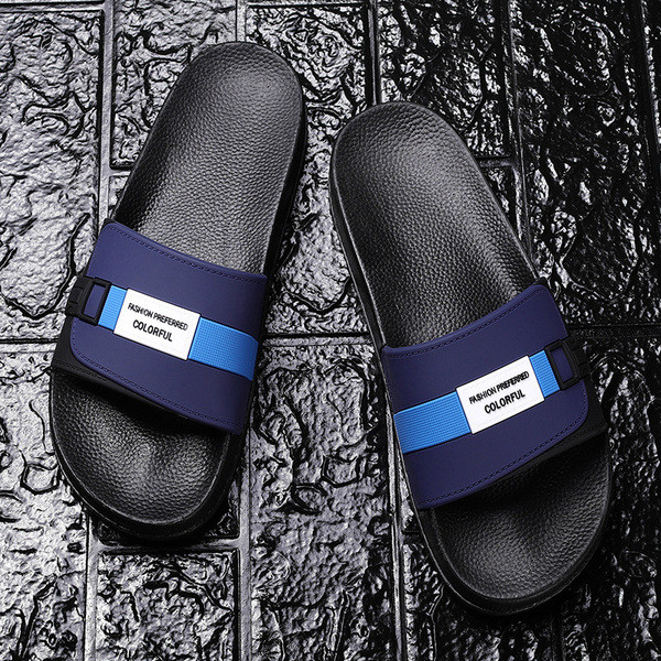 Alkalmi férfi papucs három színben felirattal