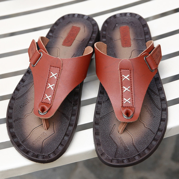 Stílusos férfi műbőr papucs három színben