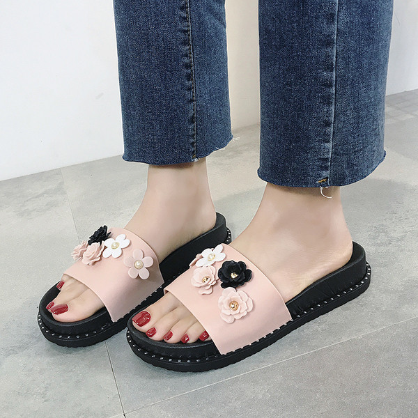 Papuci moderni de dama cu element 3D in trei culori