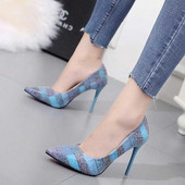 Modern női cipő vékony sarkú, két színben