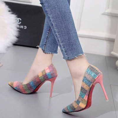 Modern női cipő vékony sarkú, két színben