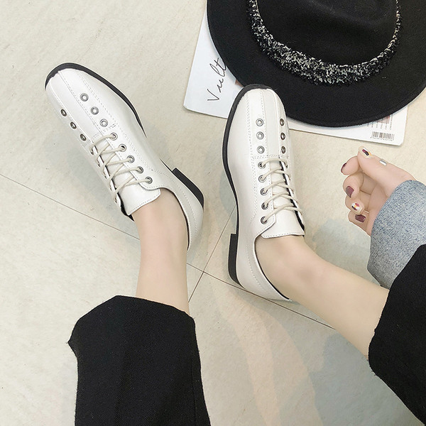 Pantofi dama din piele ecologica cu sireturi in doua culori