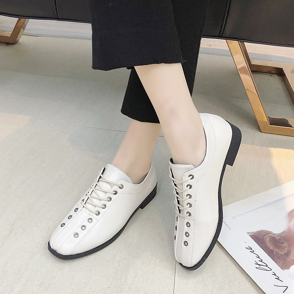 Pantofi dama din piele ecologica cu sireturi in doua culori