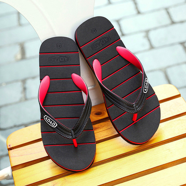 Modern férfi papucs három színben felirattal