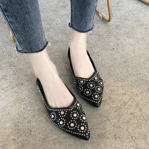 Női alkalmi cipő fűzőlyukkal, két színben