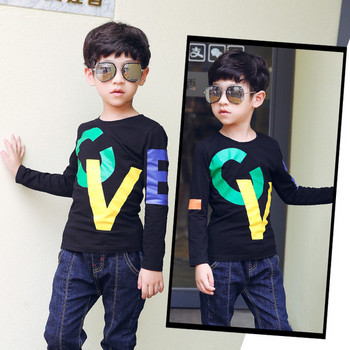 Casual παιδική μπλούζα για αγόρια σε μαύρο χρώμα με εφαρμογή