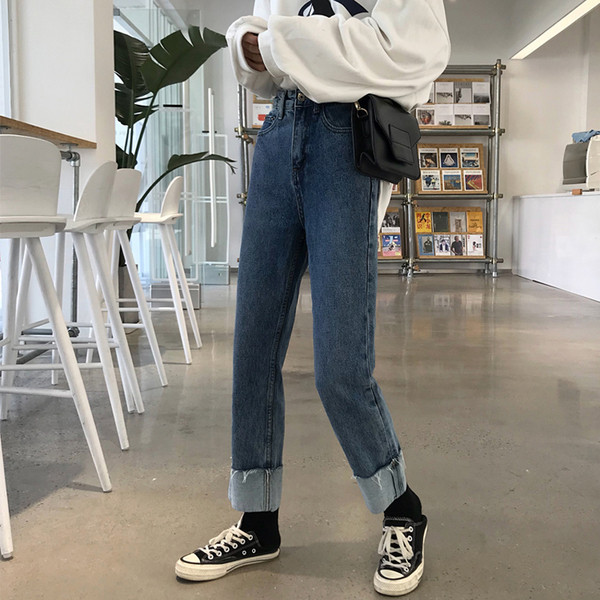 Blugi casual de dama cu talie inalta intr-o culoare inchisa