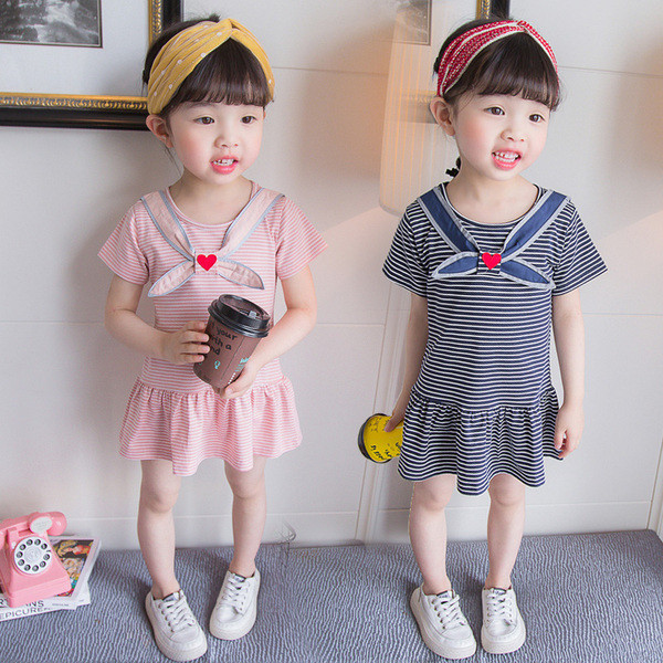 Csíkos gyerekruha két színben hímzéssel